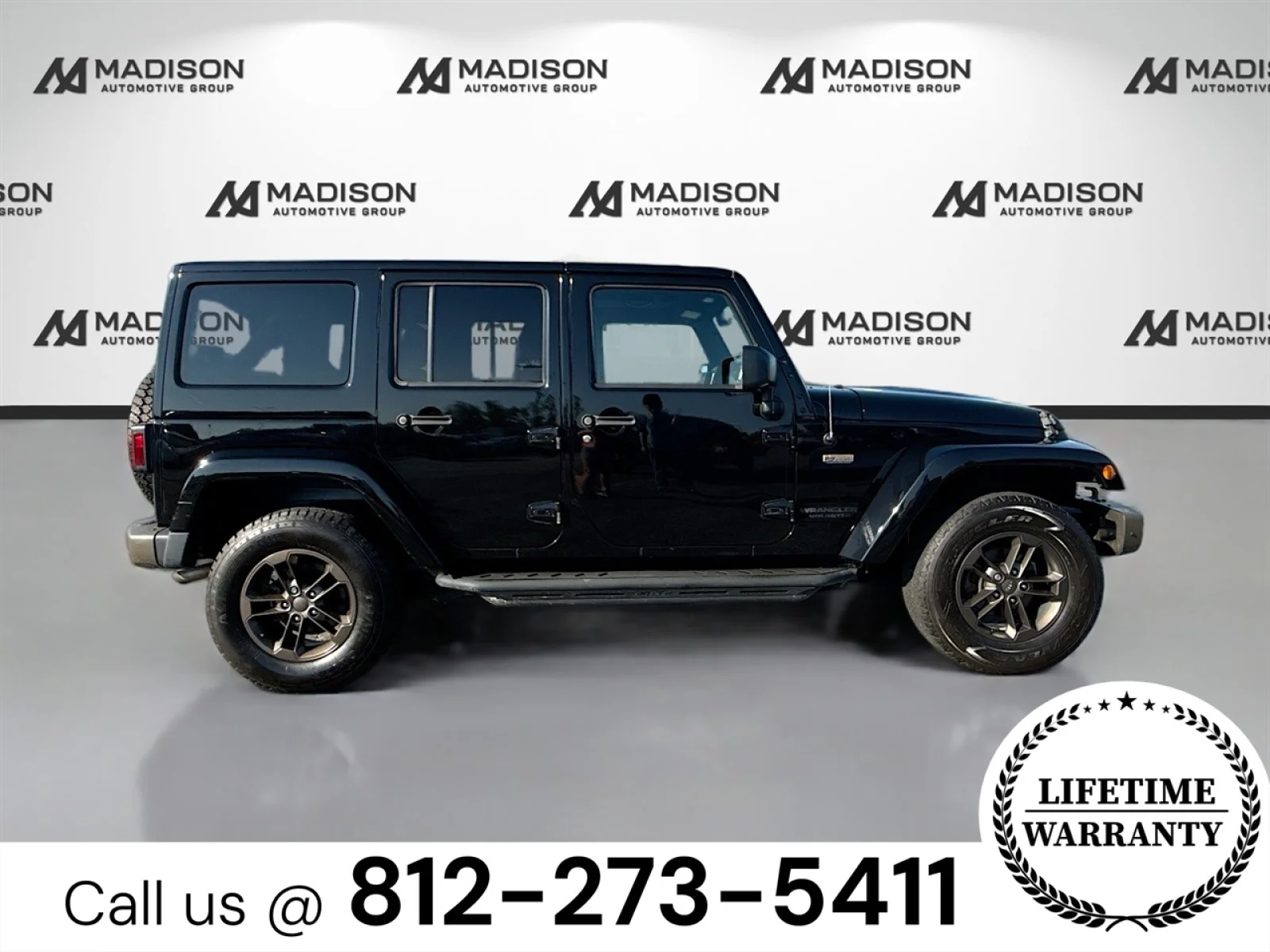 Used 2017 BLK Jeep 75th Anniversary image 4