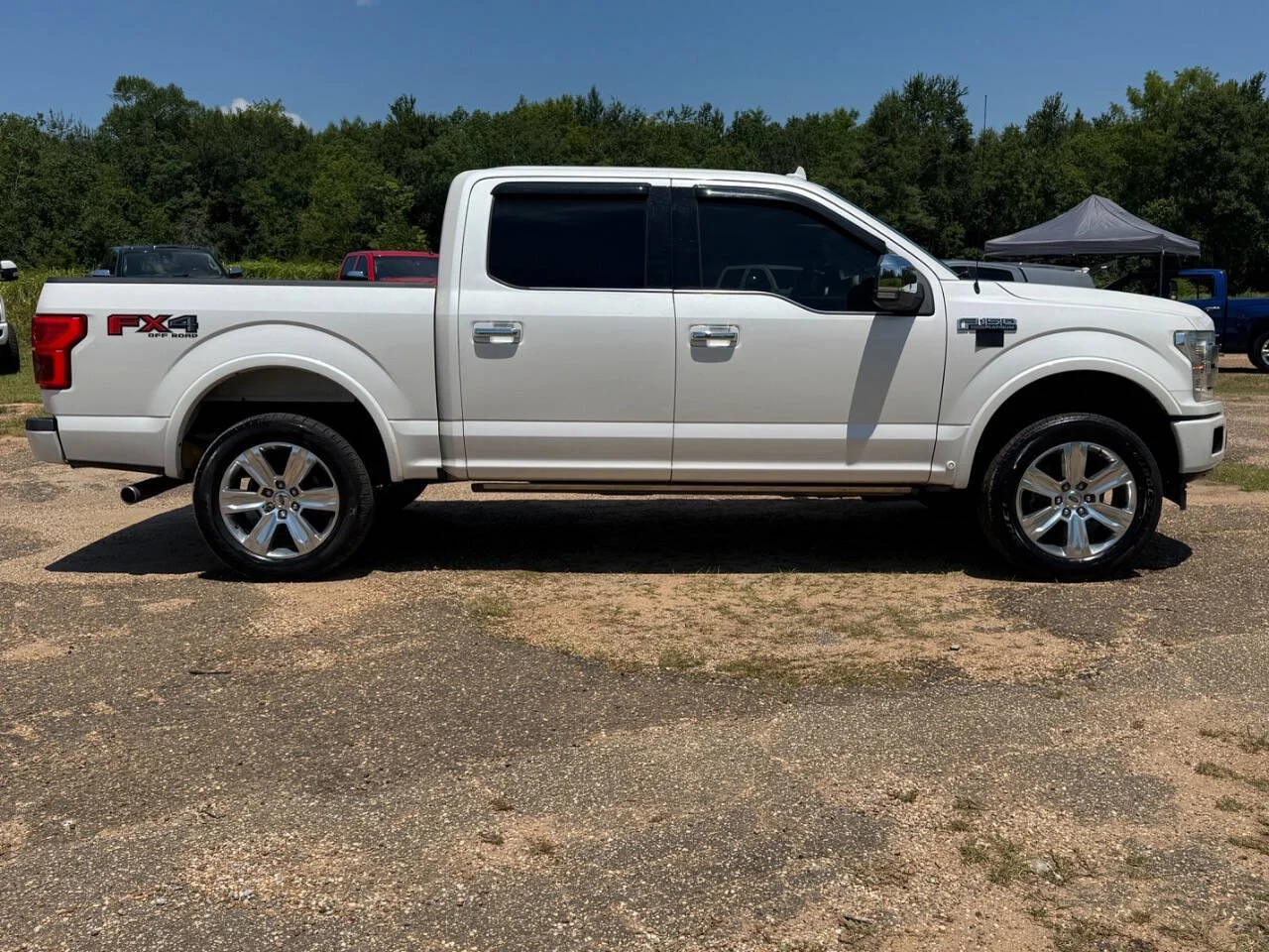 Used 2018 White Ford Platinum 4x4 4dr SuperCrew 5.5 ft. SB image 6