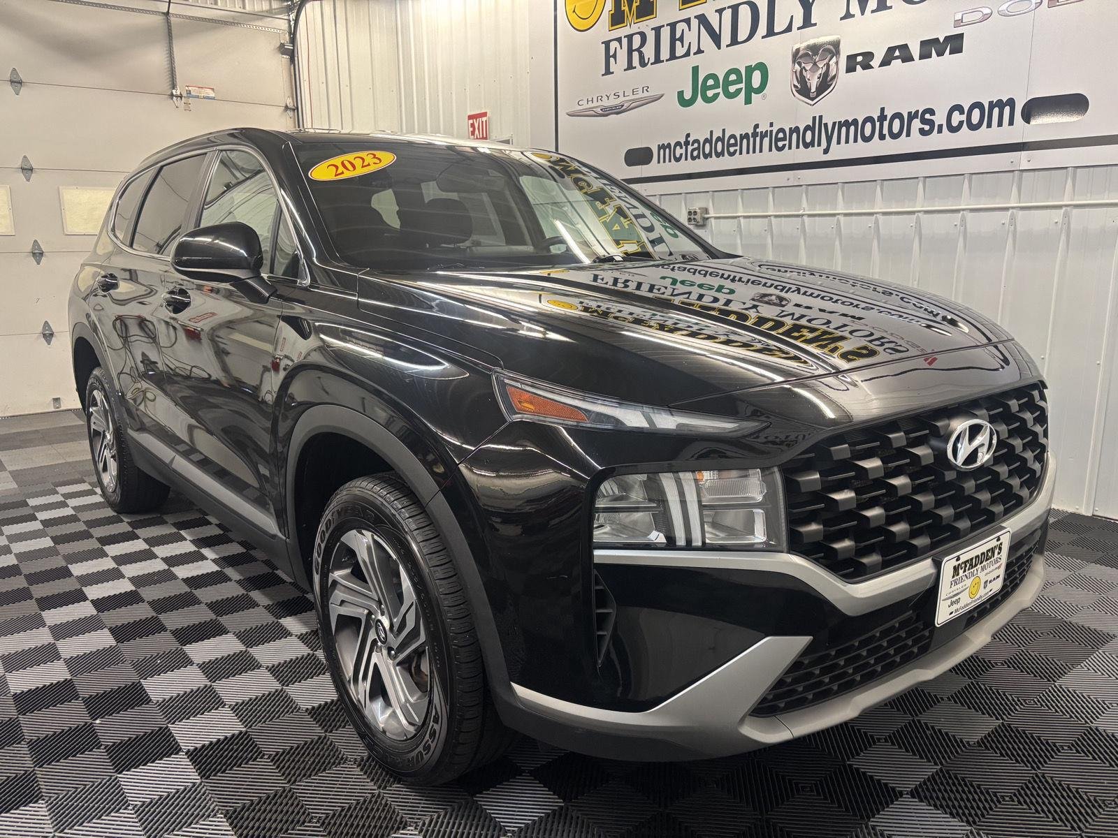 Used 2023 Hyundai Santa Fe SE with VIN 5NMS1DAJ6PH580420 for sale in South Haven, MI