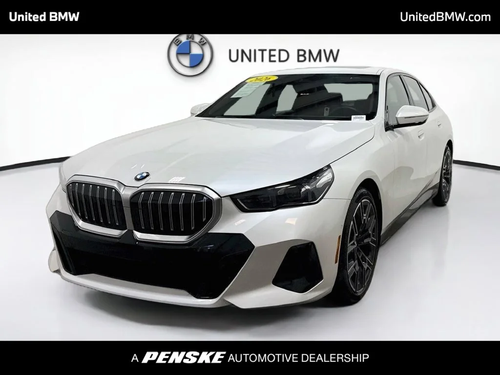 2026 BMW 5 Series 530i