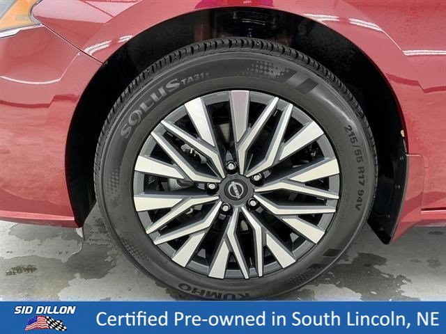 Used 2024 Scarlet Ember Nissan 2.5 SV image 18