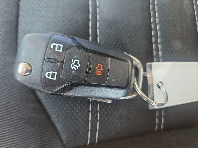 Used 2014 Gray Ford SE image 28