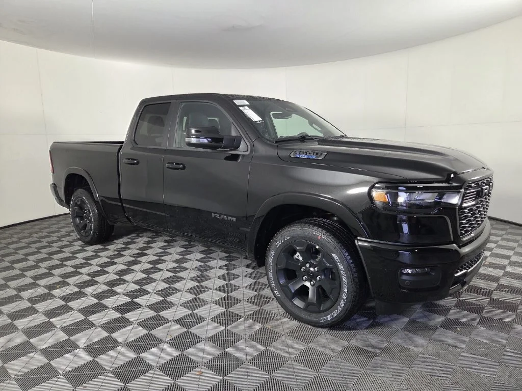 New 2026 Diamond Black Crystal Pearl-Coat Exterior Paint RAM Big Horn image 2