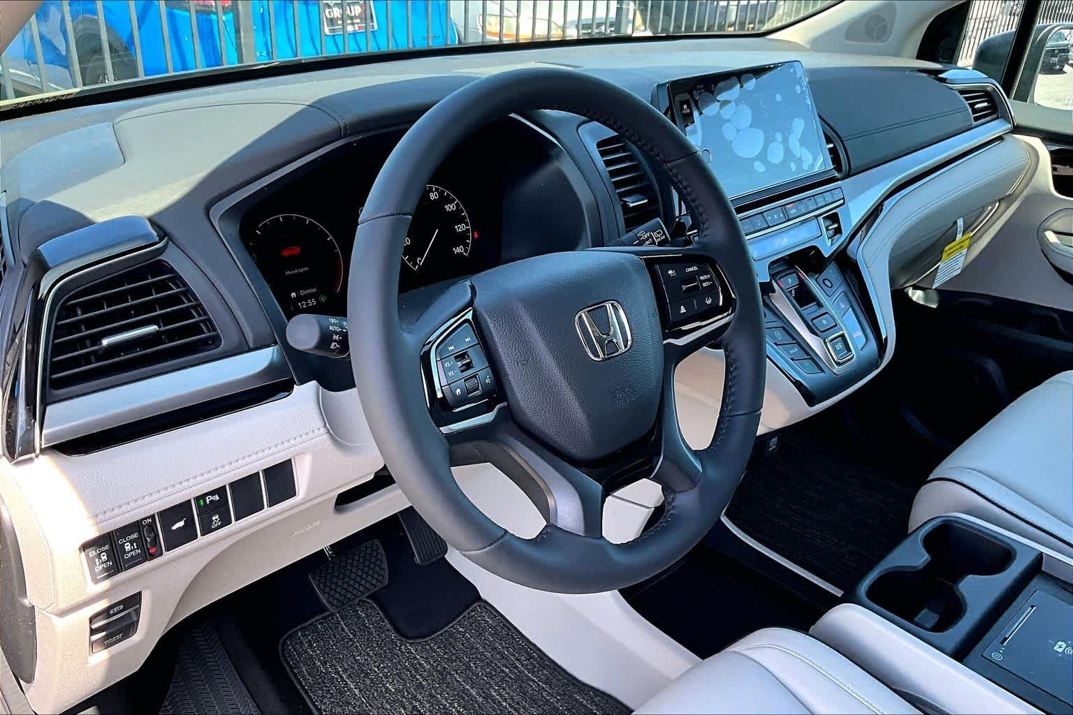 New 2026 Modern Steel Metallic Honda Touring image 8