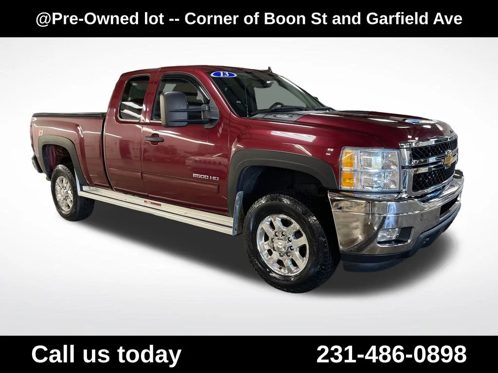 Used 2013 Red Chevrolet LT image 7