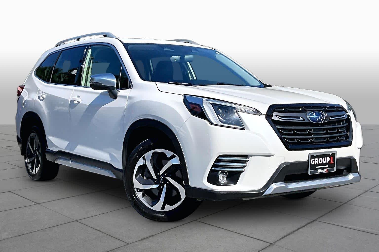 Used 2022 Crystal White Pearl Subaru Touring image 3