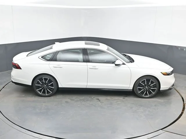 New 2026 Platinum White Pearl Honda Touring Hybrid image 43