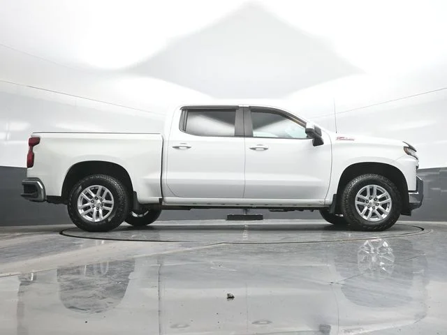 Used 2020 White Chevrolet LT image 24