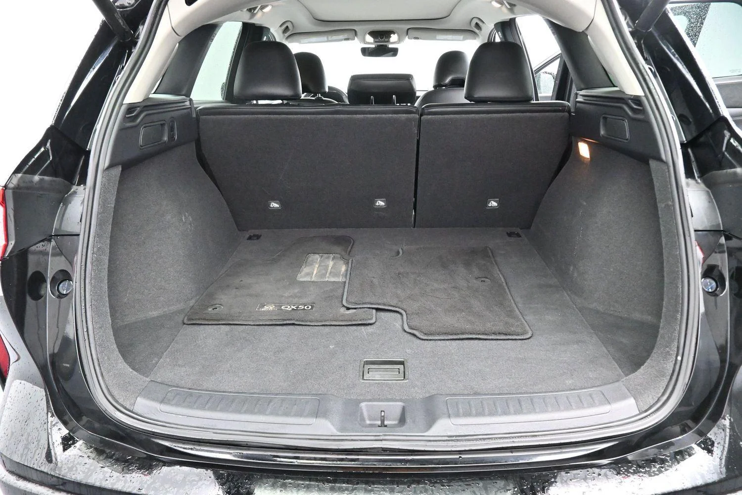 Used 2024 Black Obsidian INFINITI SENSORY image 9