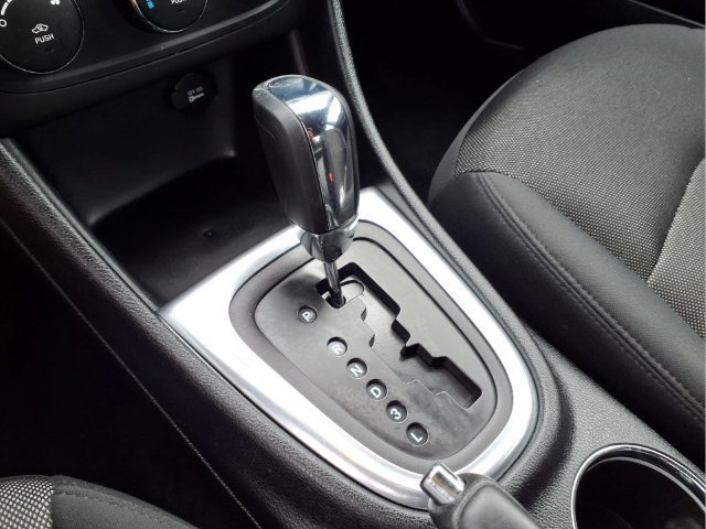 Used 2013  Dodge SE image 5