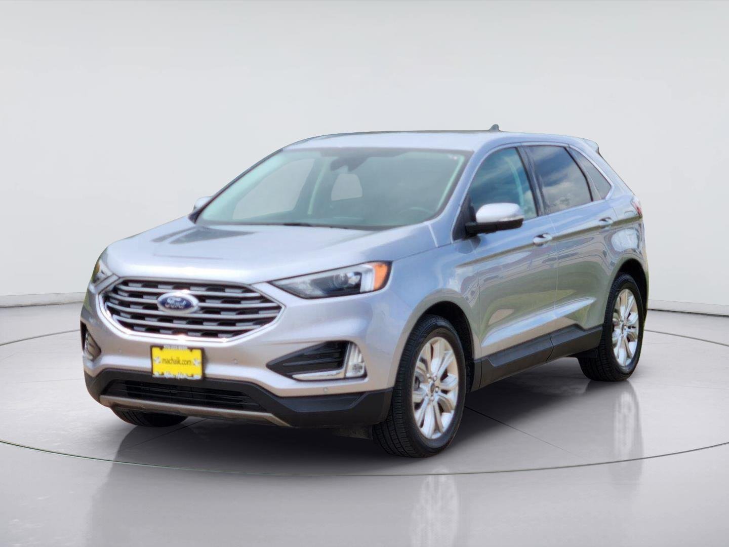 Used 2024 Iconic Silver Ford Titanium image 3