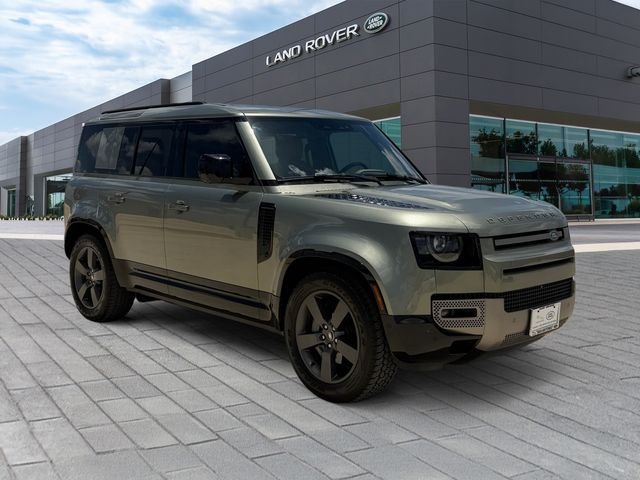 Certified Used 2025 Green Land Rover X-Dynamic SE image 7