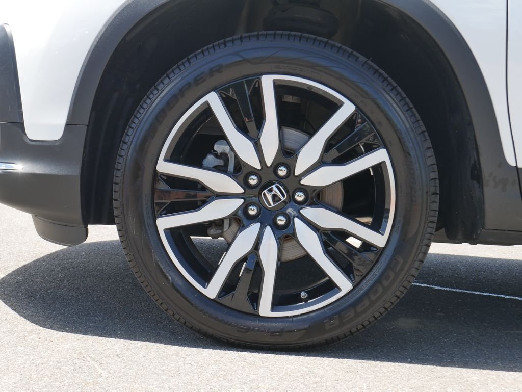 Used 2022 White Honda Touring image 11