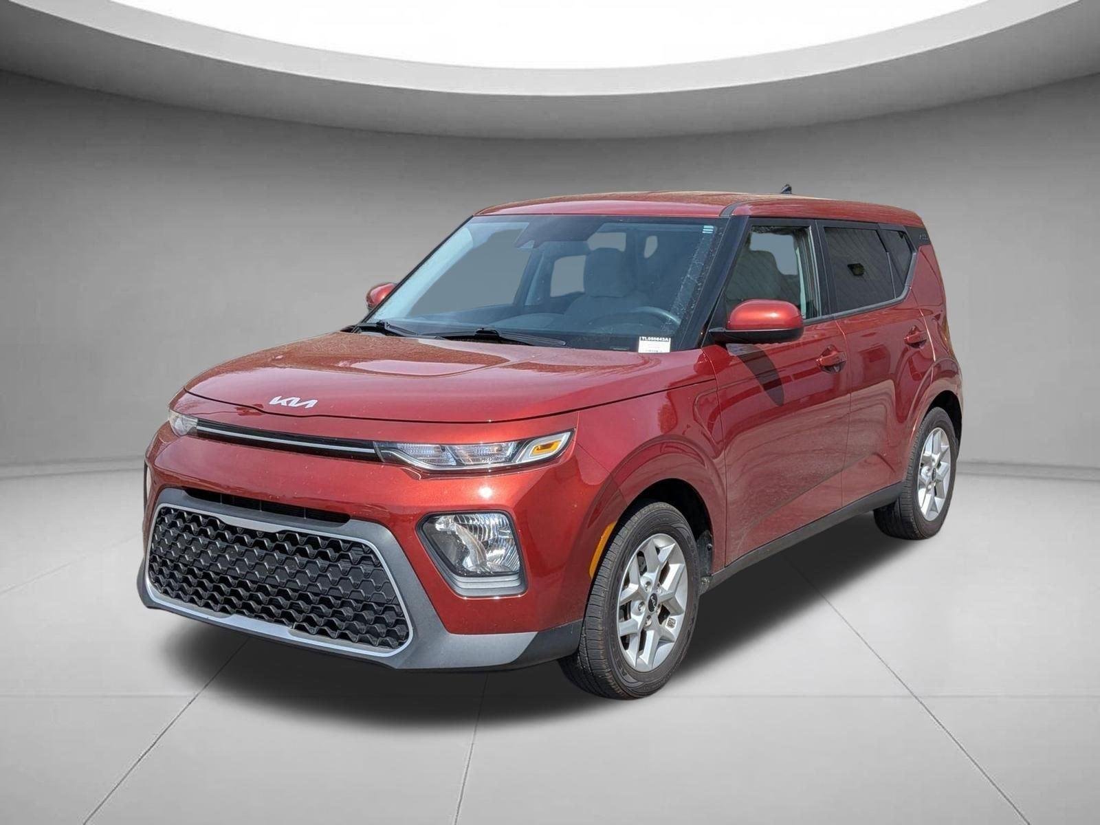 Used 2022 Mars Orange Kia LX image 1