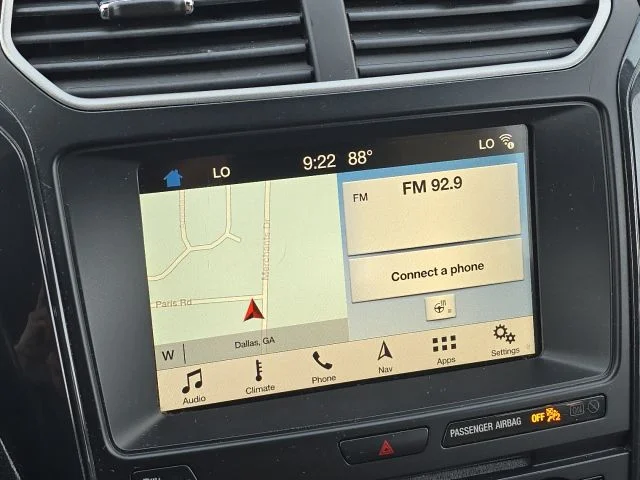 Used 2018 Gray Ford XLT image 30