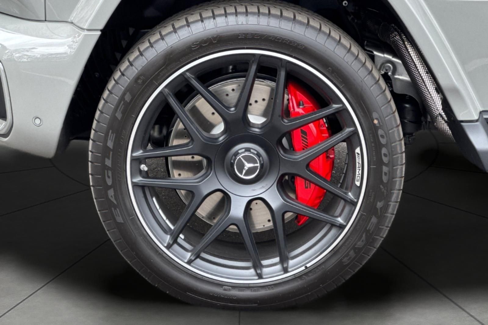 New 2026 MANUFAKTUR Arabian Grey Non- Metallic Mercedes-Benz G 63 AMG® image 3