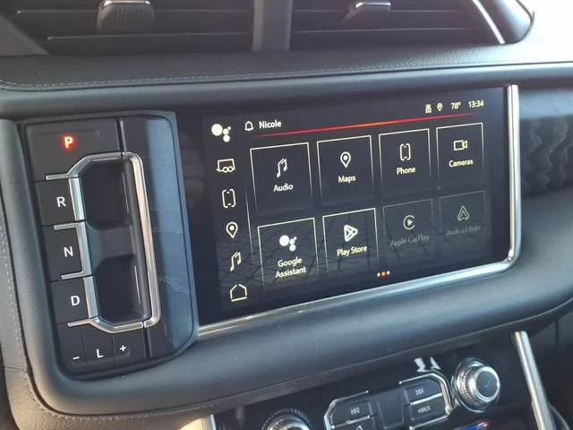 2024 GMC Yukon Denali - Photo 23