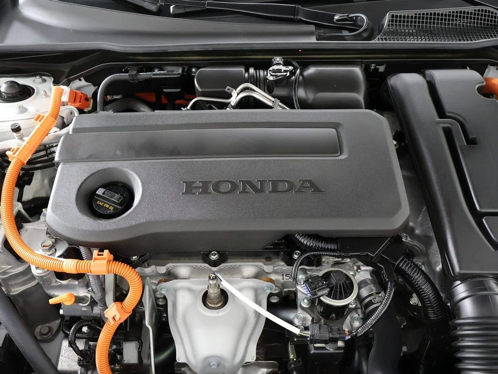 Used 2025 Platinum White Pearl Honda Sport Touring image 23