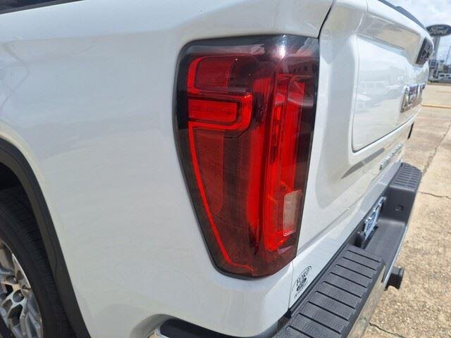 Used 2024 Summit White GMC SLT image 28