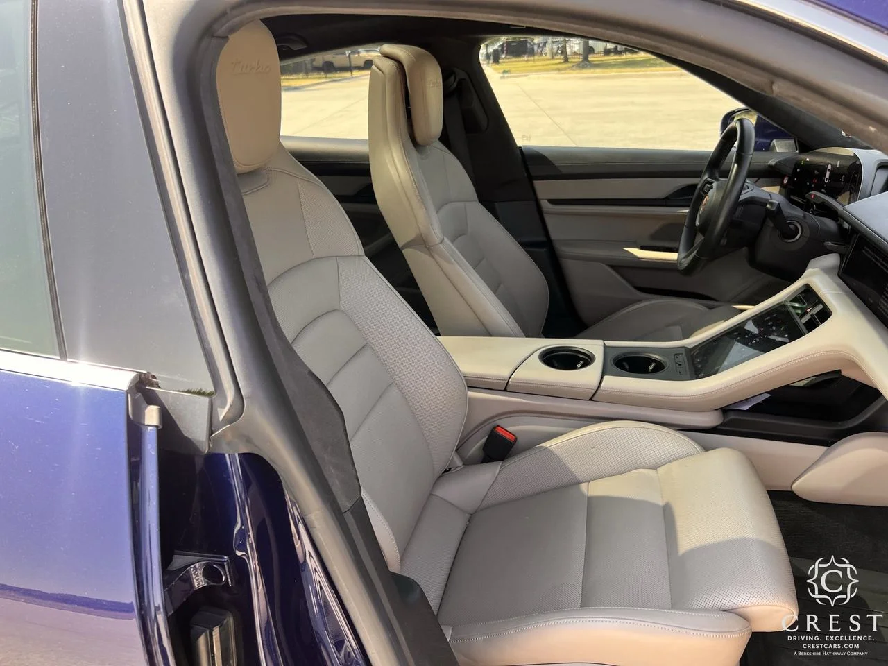 Used 2020 Gentian Blue Metallic Porsche Turbo image 24