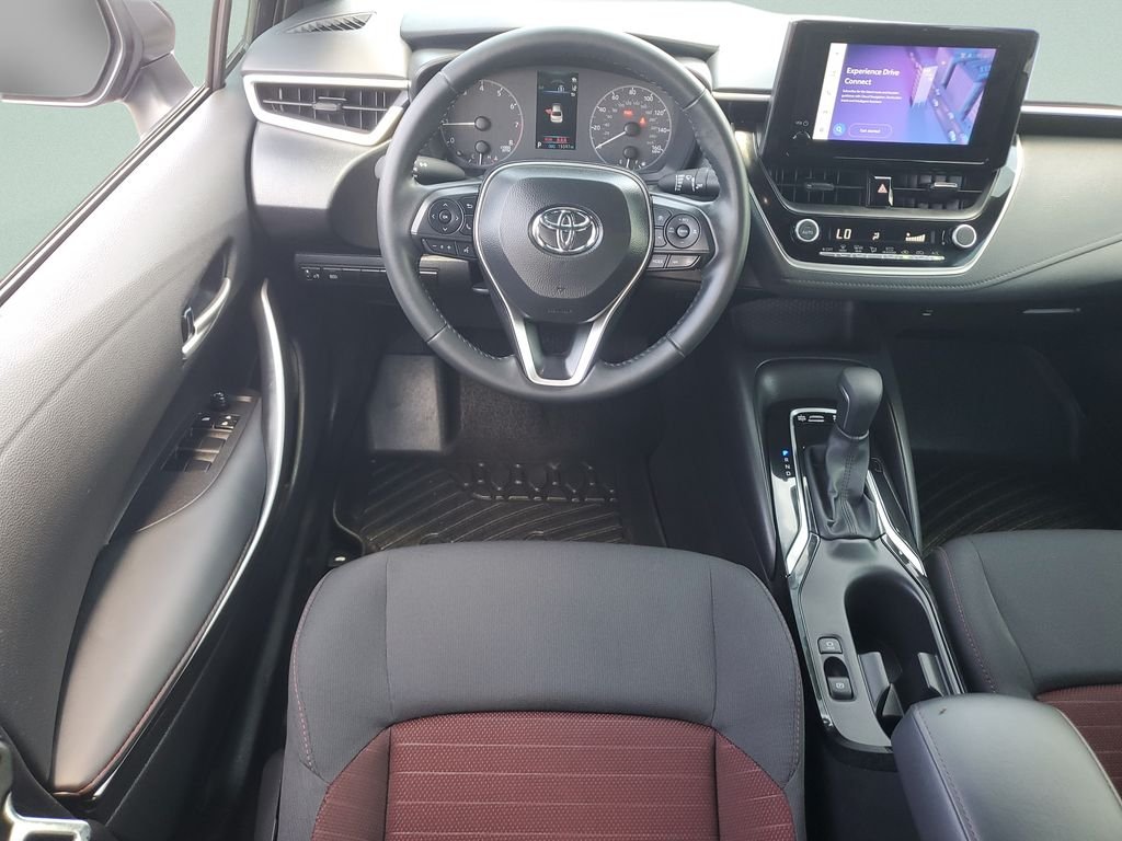2025 Toyota Corolla SE - Photo 12