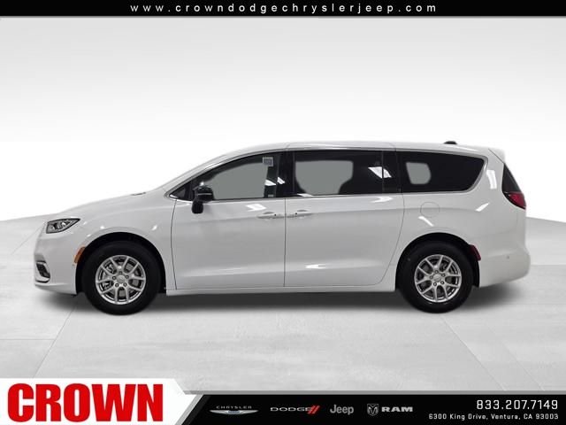 New 2025 Bright White Clear-Coat Exterior Paint Chrysler Select image 8