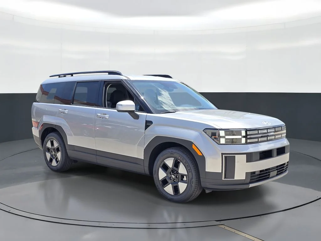 New 2026 Silver Hyundai SEL image 2