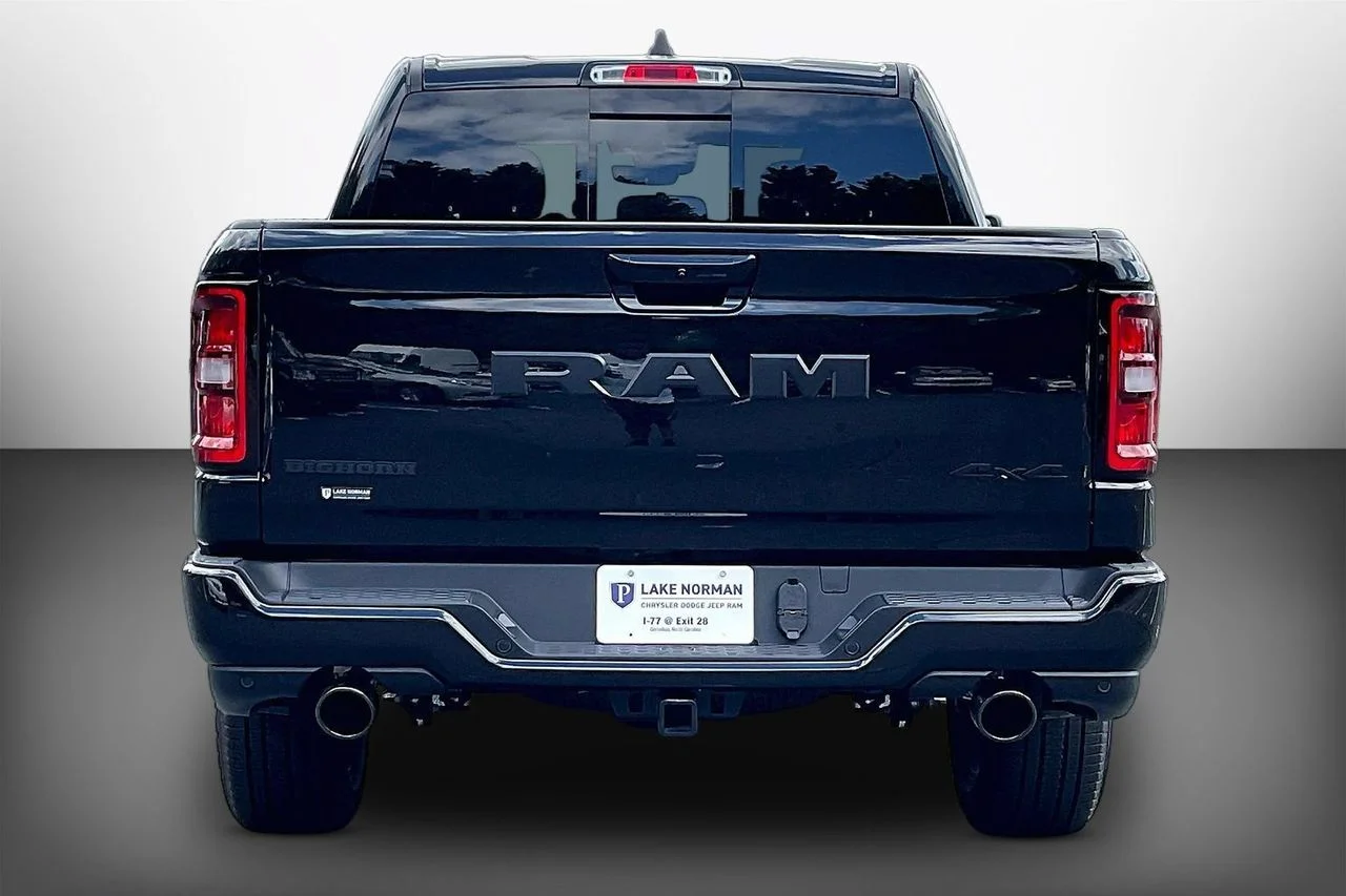 New 2026 Diamond Black Crystal Pearlcoat RAM Big Horn/Lone Star image 7
