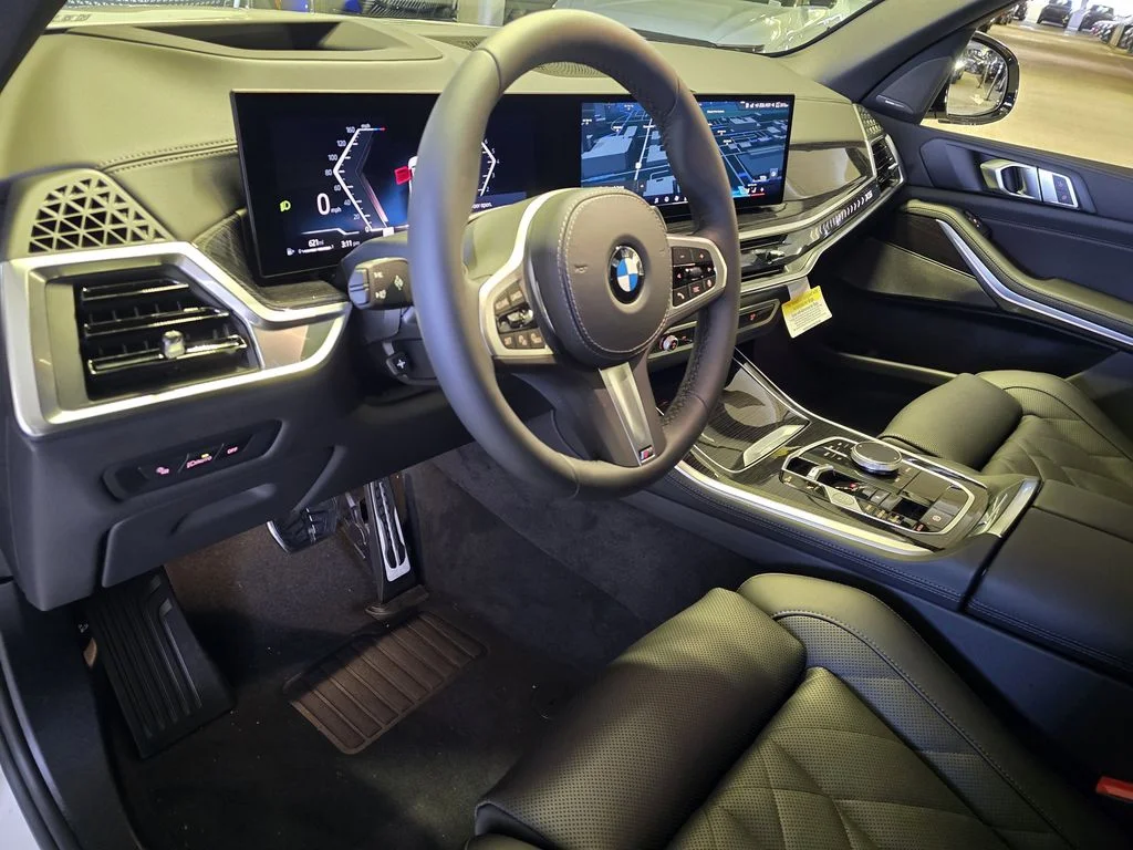 Used 2026 Alpine White BMW sDrive40i image 16
