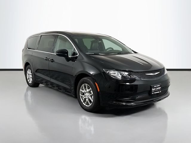 2026 Chrysler Voyager LX's photo