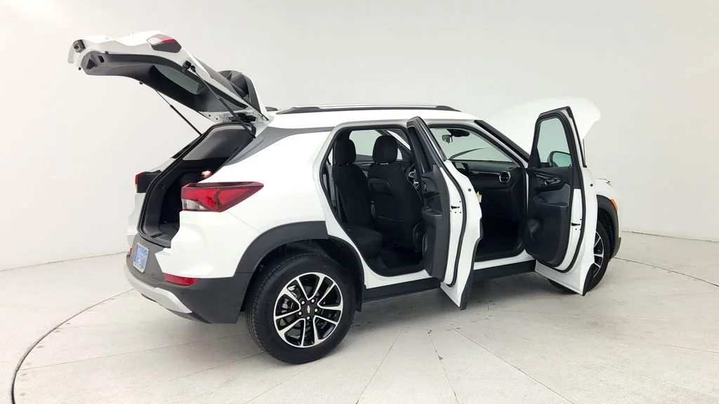 New 2026 Summit White Chevrolet LT image 13