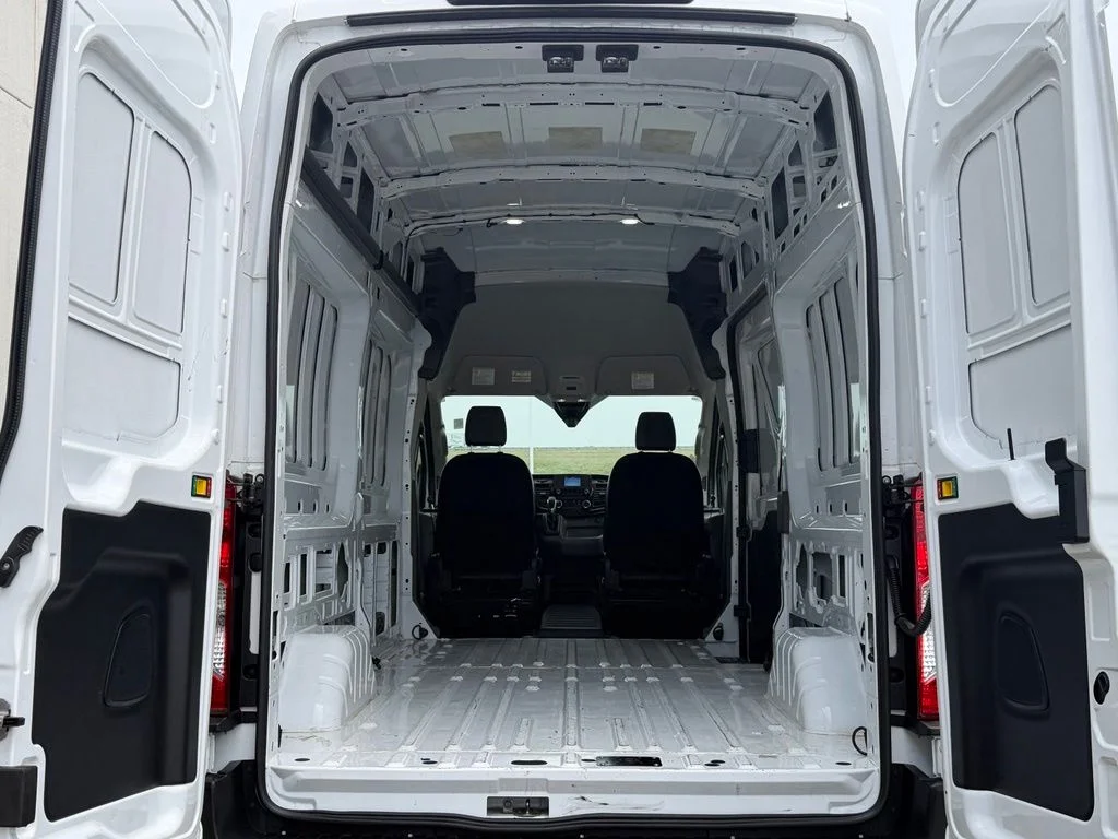 Used 2025 White Ford Base image 9