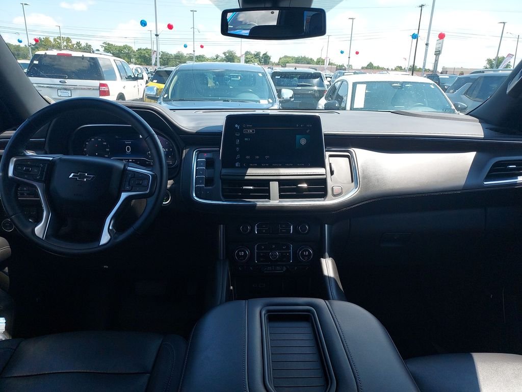 Used 2023 Gray Chevrolet Z71 image 15