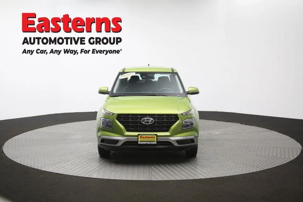Used 2022 Green Hyundai SE image 54