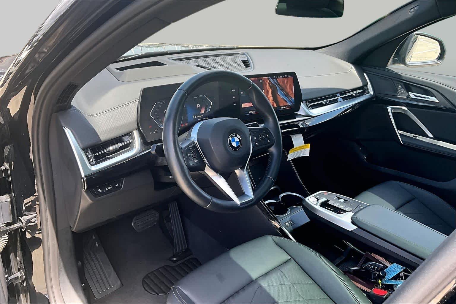 Used 2026 Black Sapphire Metallic BMW xDrive28i image 16