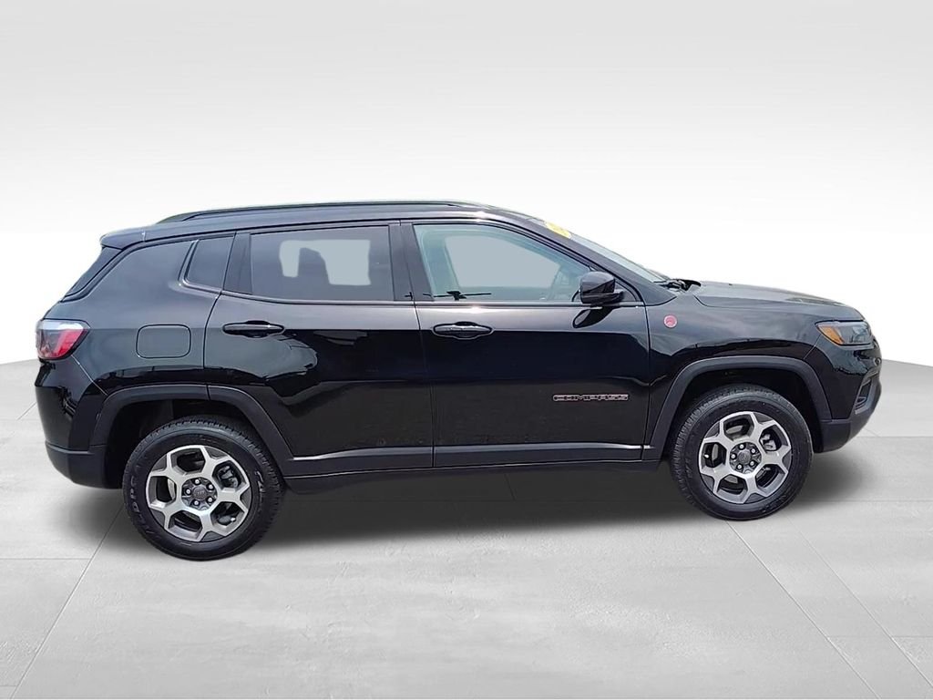 Used 2022 Black Jeep Trailhawk image 13