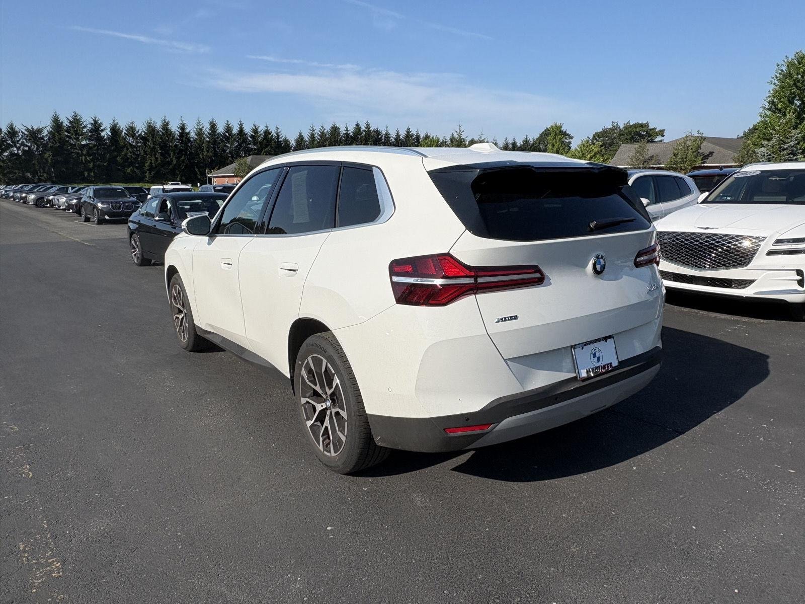 New 2026 Alpine White BMW 30 xDrive image 3