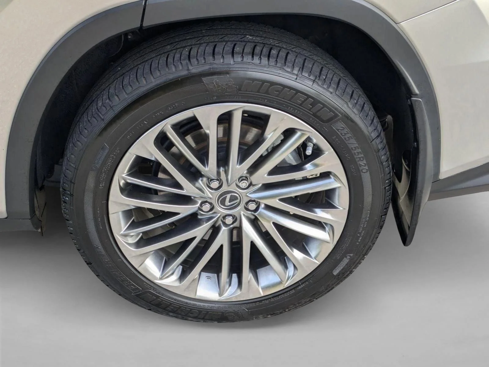 Used 2022 Atomic Silver Lexus RX 450h image 25