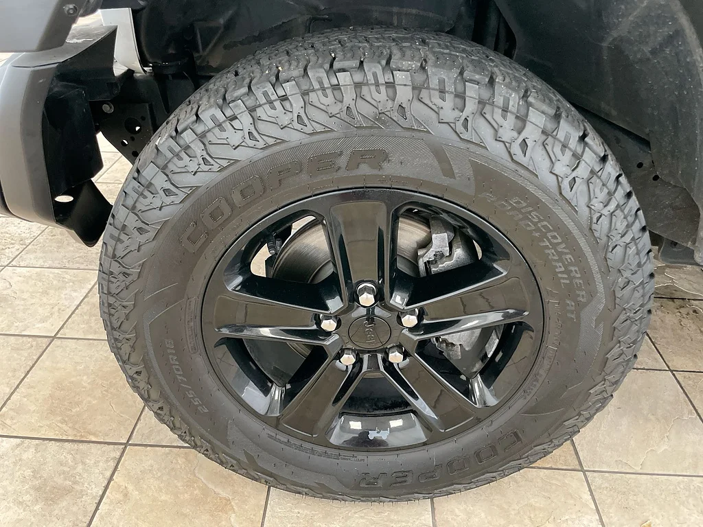 Used 2021 Bright White Clear Coat Jeep Willys image 33