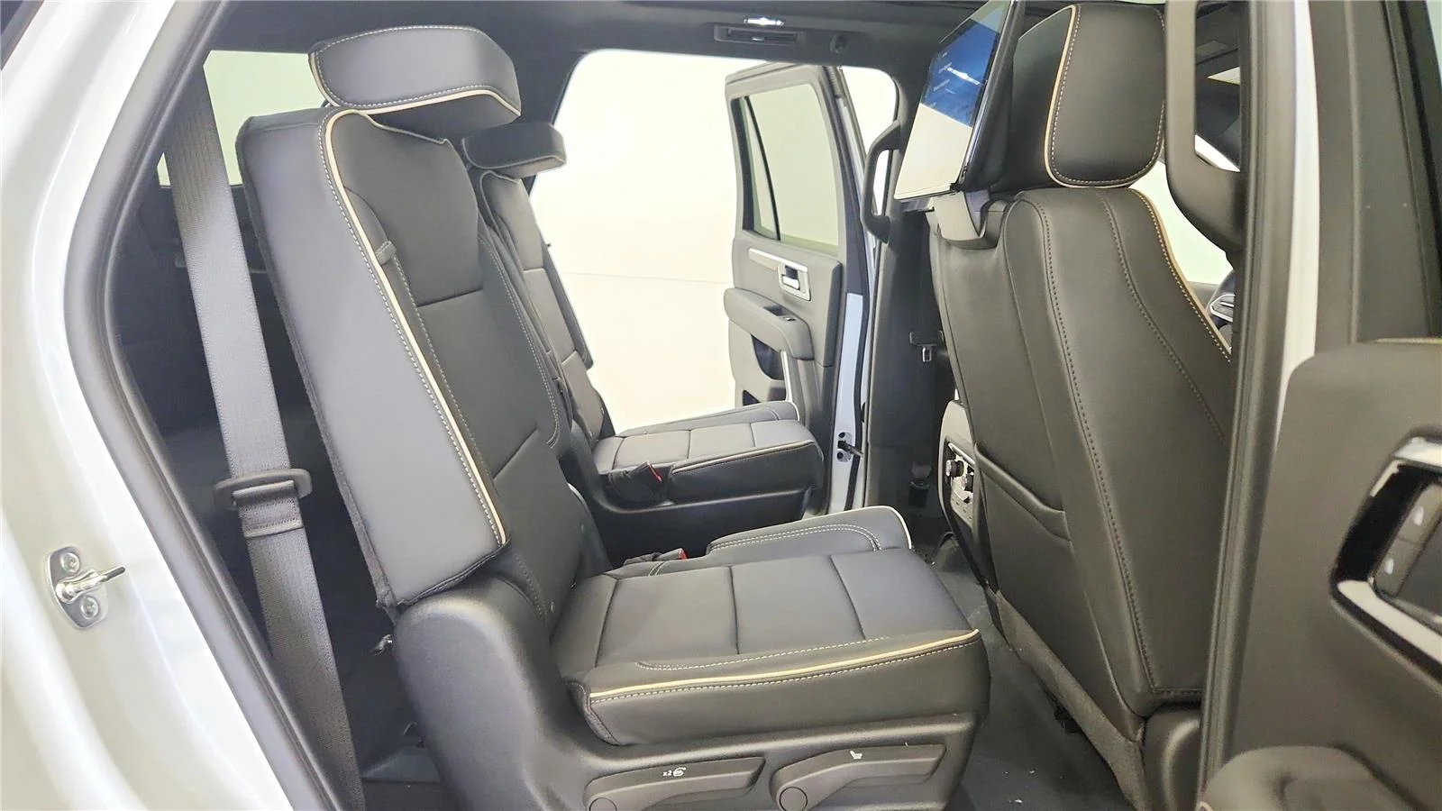 2026 Chevrolet Tahoe Premier - Photo 40