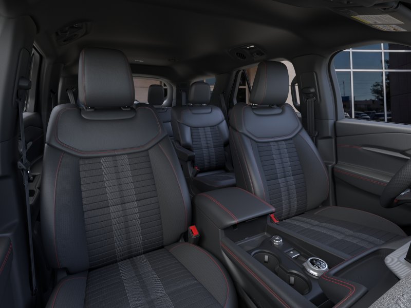 New 2026 Star White Metallic Tri-Coat Ford ST-Line image 10
