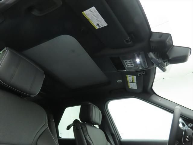 Used 2026 Santorini Black Metallic Land Rover Gemini Edition image 18