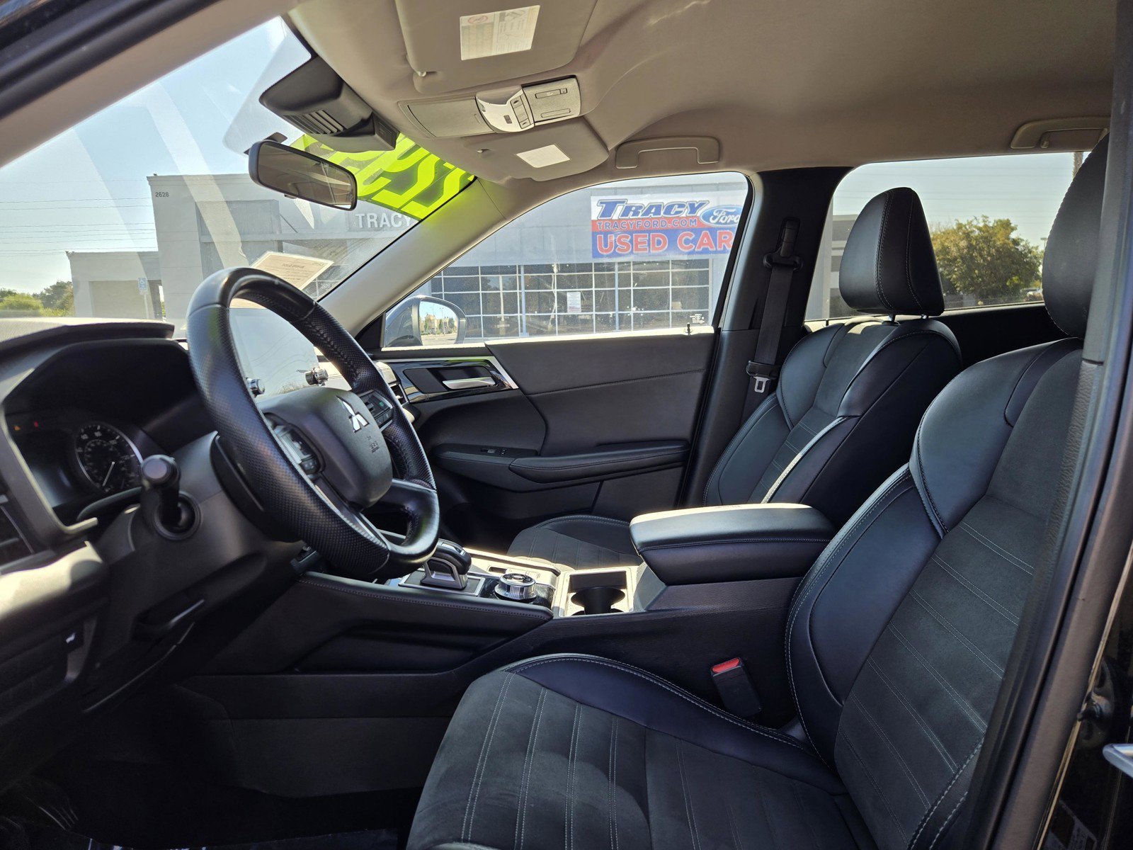 Used 2024 Black Mitsubishi  image 26