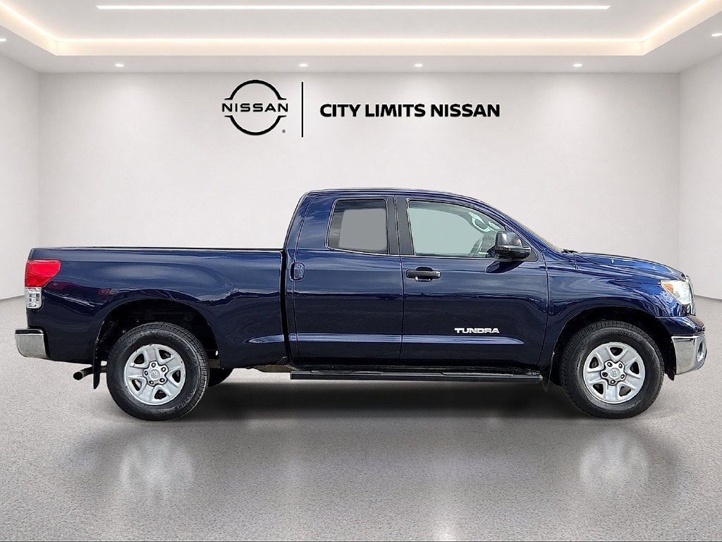 Used 2012 Blue Toyota Grade image 4