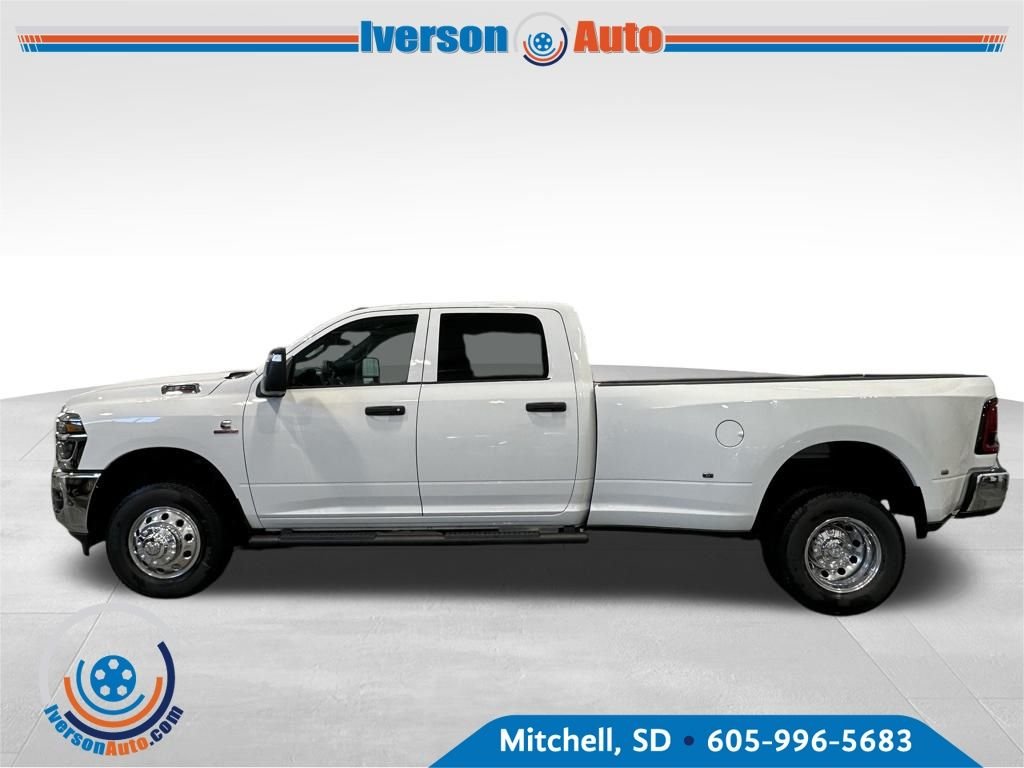 2026 Ram 3500 Tradesman photo 3