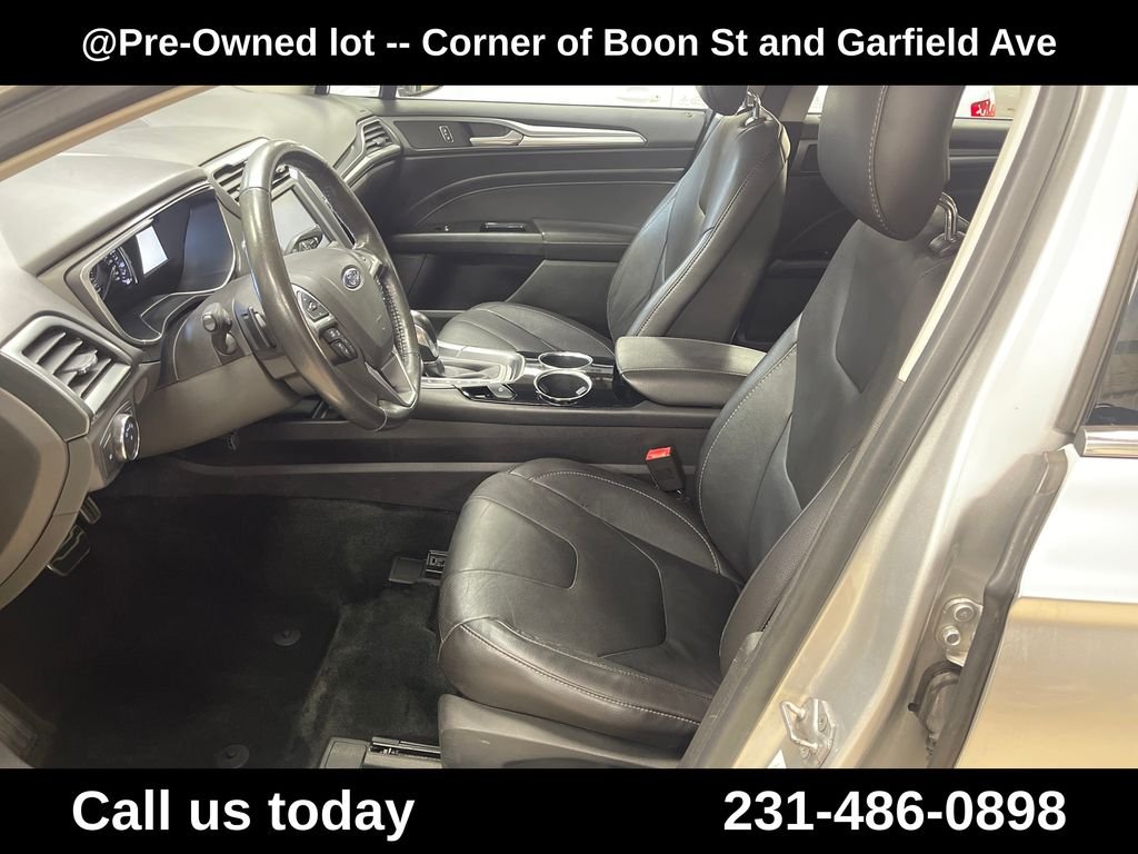 Used 2014 Silver Ford Titanium image 14