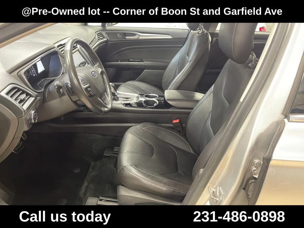 Used 2014 Silver Ford Titanium image 14