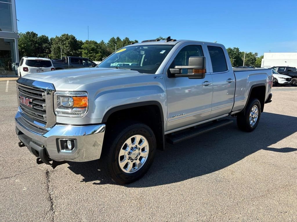 Used 2019 Silver GMC SLE image 7