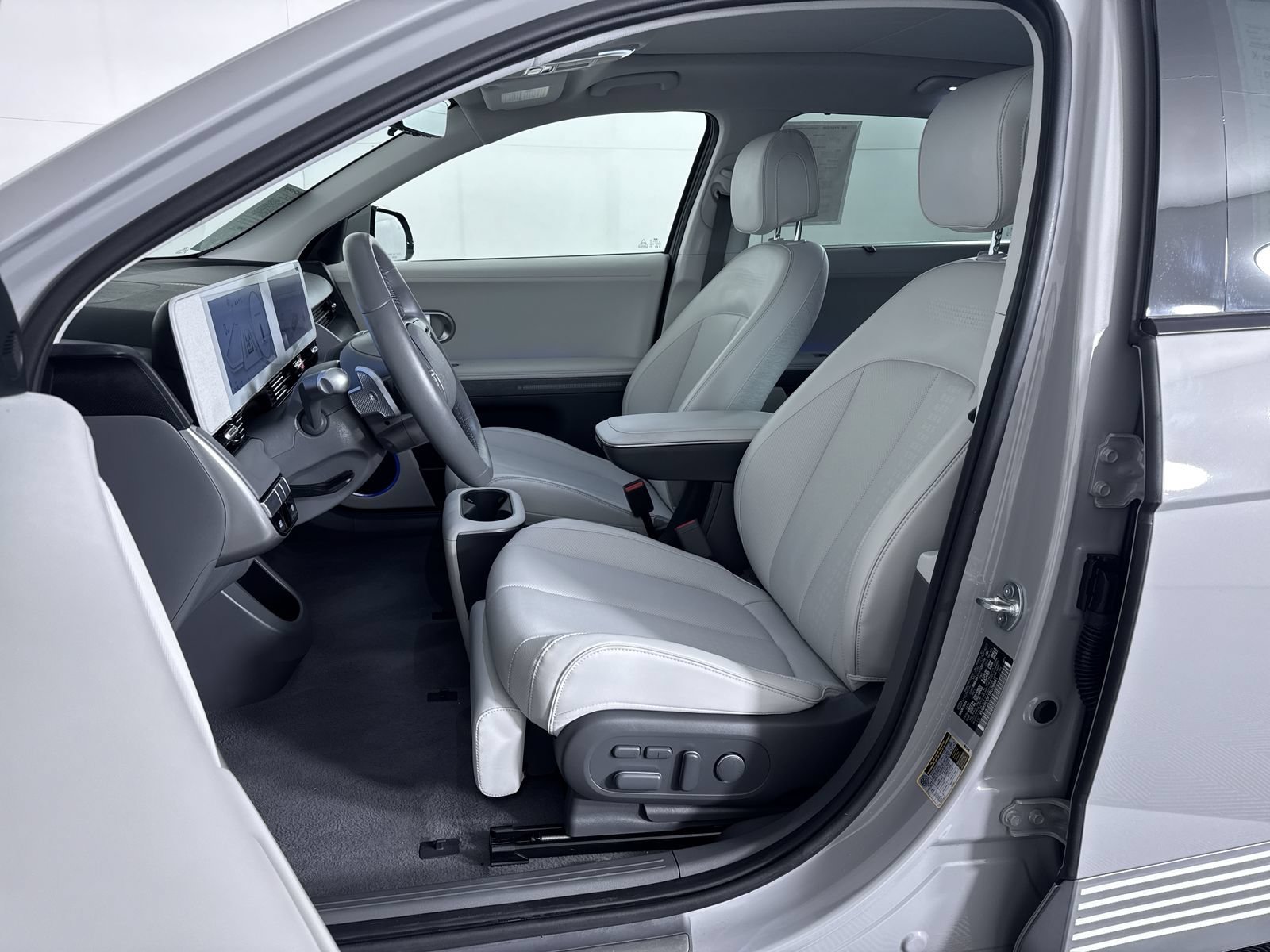 Certified Used 2024 Cyber Gray Hyundai Limited image 14