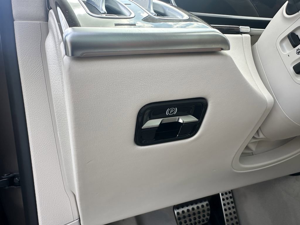 New 2026 Sonoran Brown Metallic Mercedes-Benz S 580 image 36